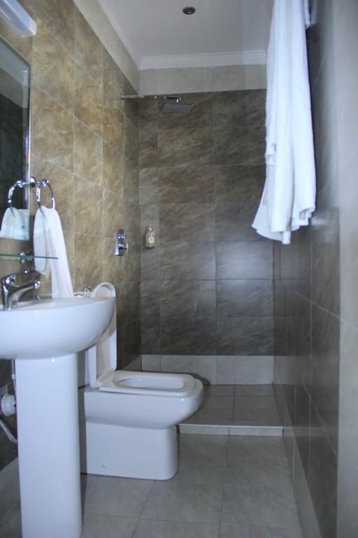 Brownie'S Guesthouse Lake Elementaita المظهر الخارجي الصورة