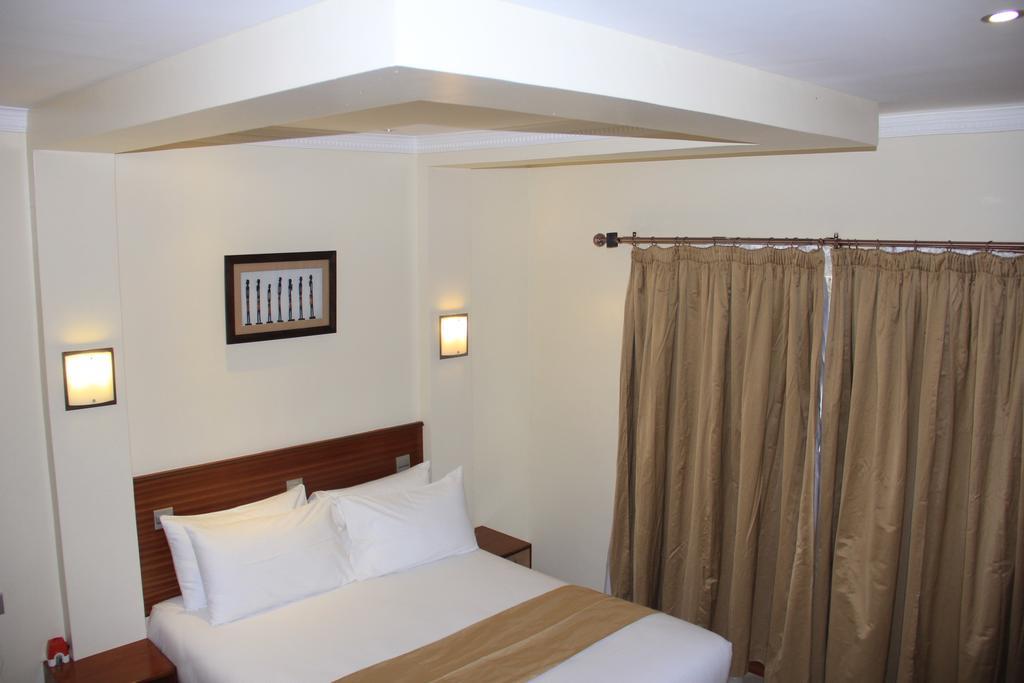 Brownie'S Guesthouse Lake Elementaita المظهر الخارجي الصورة