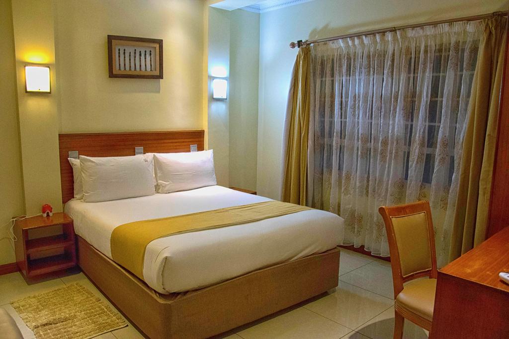 Brownie'S Guesthouse Lake Elementaita المظهر الخارجي الصورة