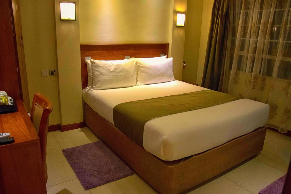 Brownie'S Guesthouse Lake Elementaita المظهر الخارجي الصورة